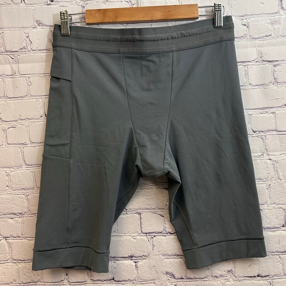 Nike Yoga Infinalon Tight Fitted Athletic Shorts Gray Men's Large NWT - Picture 1 of 12